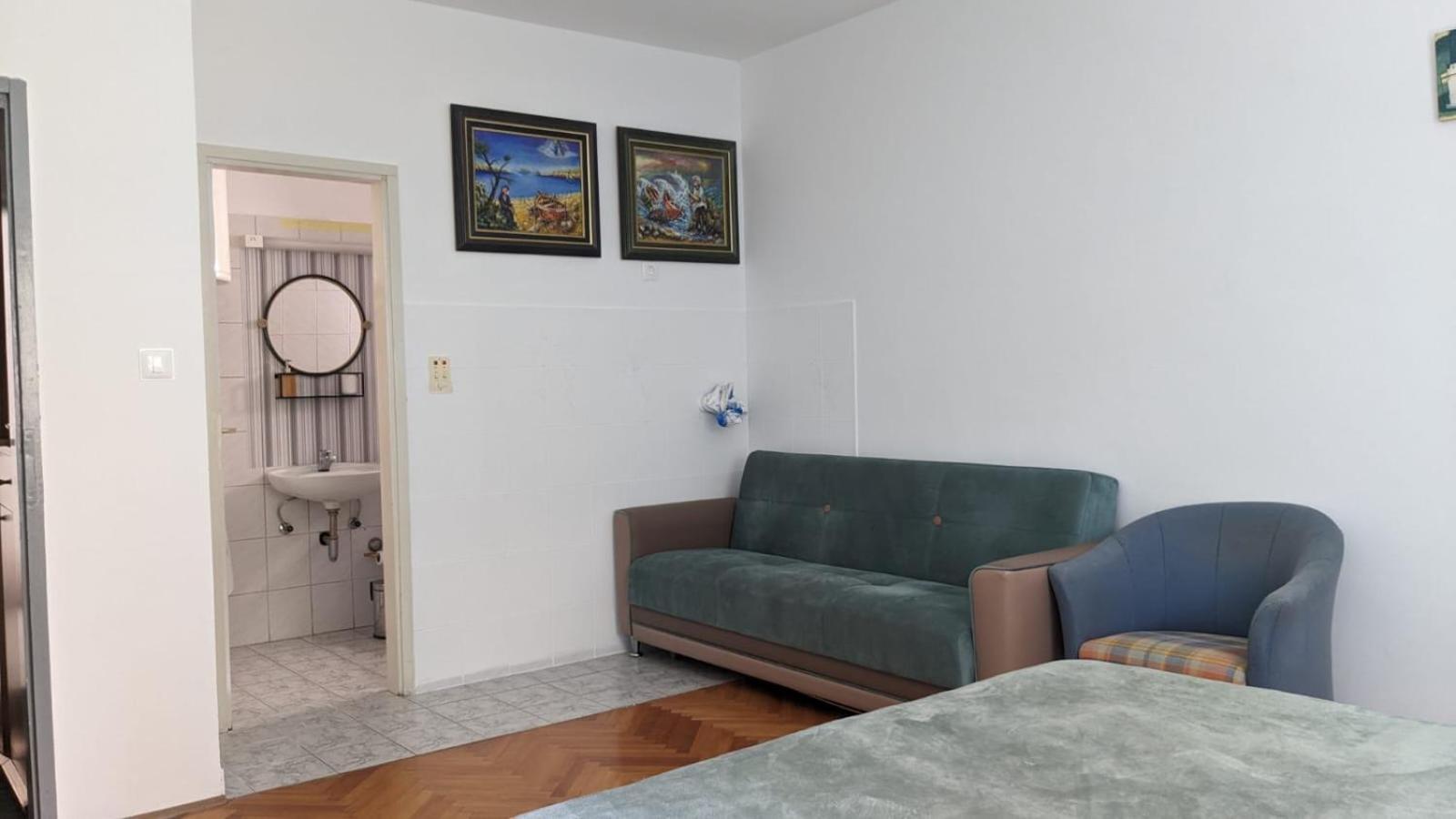 Sea House N1 Hostel Budva