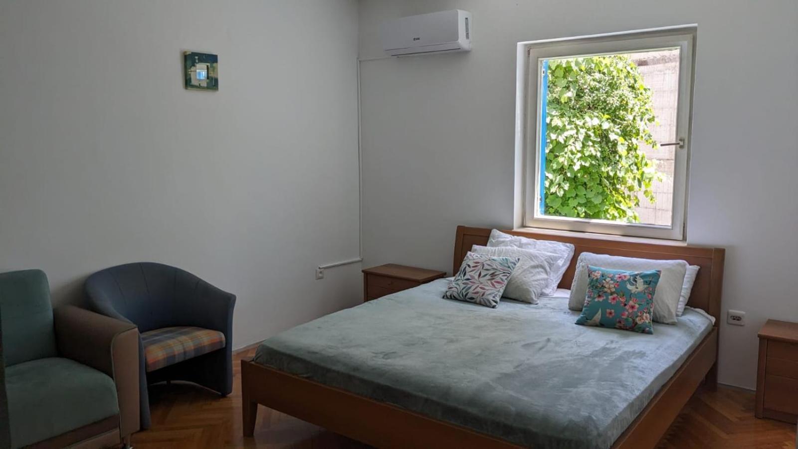 Hostel Sea House N1